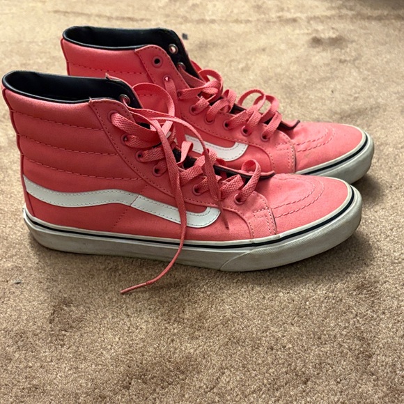 Vans High-Top Sneakers in pink and White - Picture 1 of 7